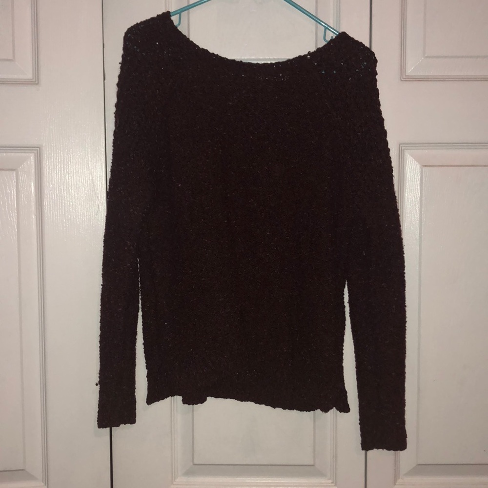 Maroon sweater